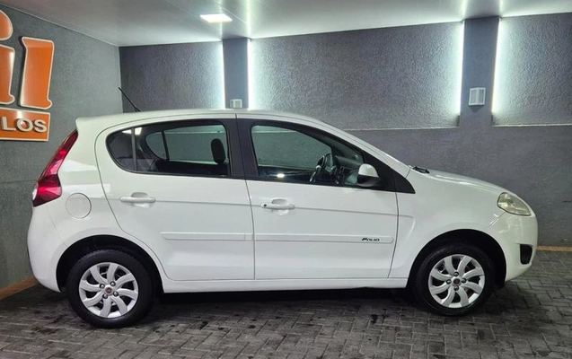 imagem-https://www.socarrao.com.br/sc-vehicle-images-prod/4224669/1790791816666-8476275_9_B_84147472d7.jpeg