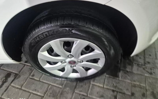 imagem-https://www.socarrao.com.br/sc-vehicle-images-prod/4224669/1790791816679-8476275_7_B_e18156d1ef.jpeg