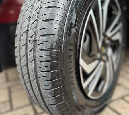 imagem-https://www.socarrao.com.br/sc-vehicle-images-prod/4224780/1790792954770-8530011_12_B_4b73f90a31.jpeg