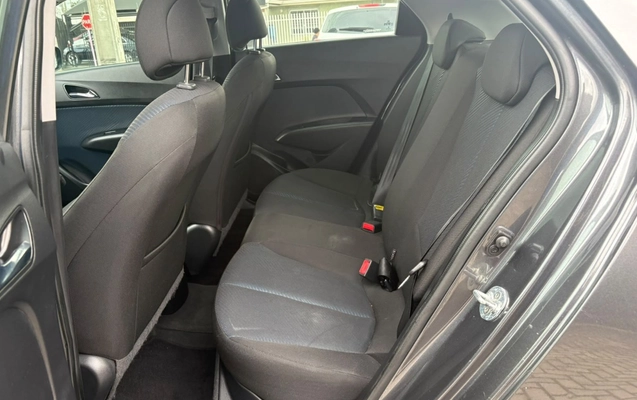 imagem-https://www.socarrao.com.br/sc-vehicle-images-prod/4224823/1790792291357-V2hhdHNBcHAgSW1hZ2UgMjAyNi0wOS0yOSBhdCAxNy4xNC4zNiAoMikuanBlZw.jpeg