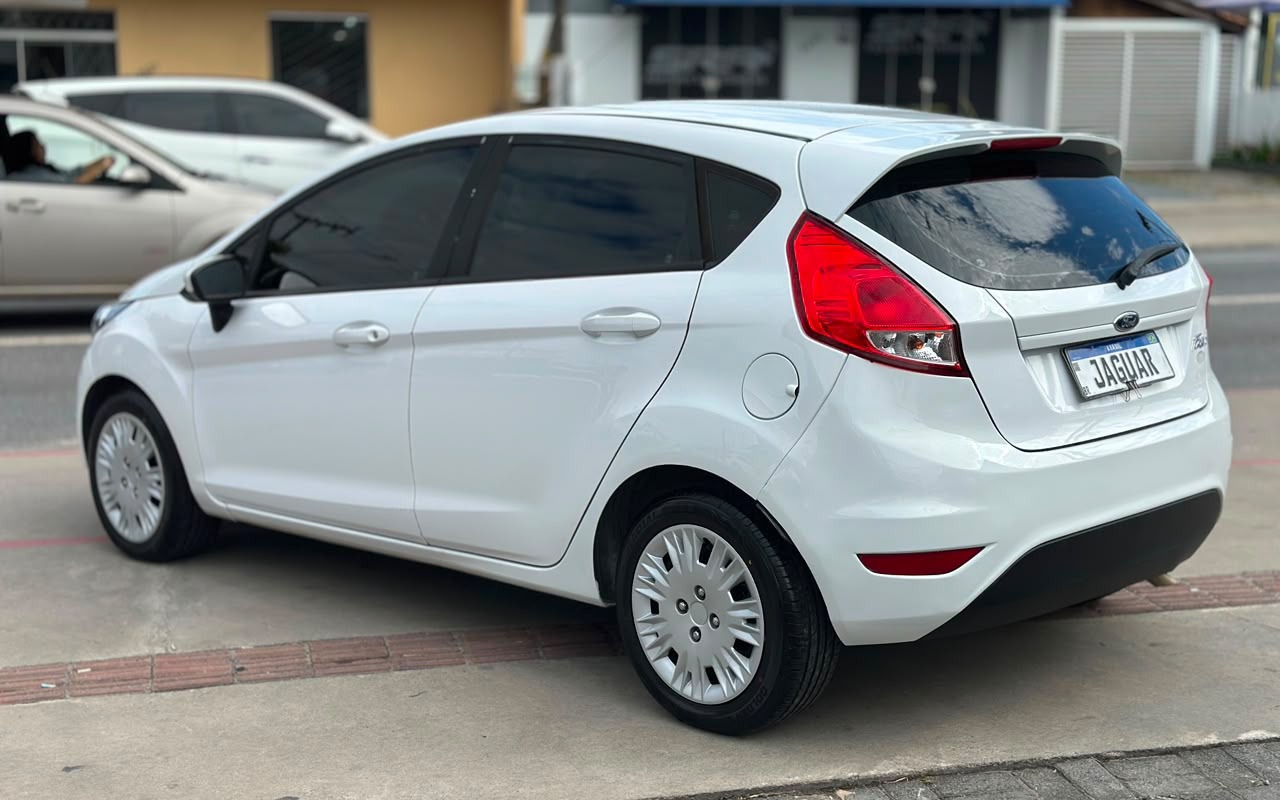 imagem-https://www.socarrao.com.br/sc-vehicle-images-prod/4225107/1790792622134-V2hhdHNBcHAgSW1hZ2UgMjAyNi0wOS0zMCBhdCAxMy4wMC41NyAoMSkuanBlZw.jpeg