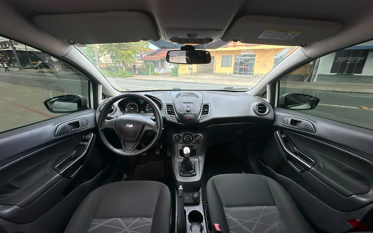 imagem-https://www.socarrao.com.br/sc-vehicle-images-prod/4225107/1790792622265-V2hhdHNBcHAgSW1hZ2UgMjAyNi0wOS0zMCBhdCAxMy4wMC41NyAoMykuanBlZw.jpeg
