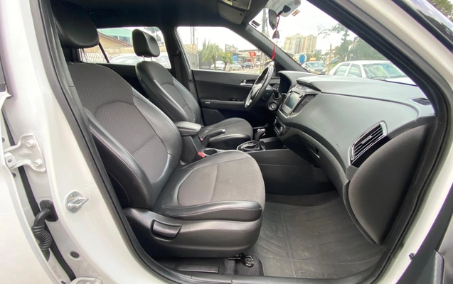 imagem-https://www.socarrao.com.br/sc-vehicle-images-prod/4225250/1790792948977-OS5qcGVn.jpeg