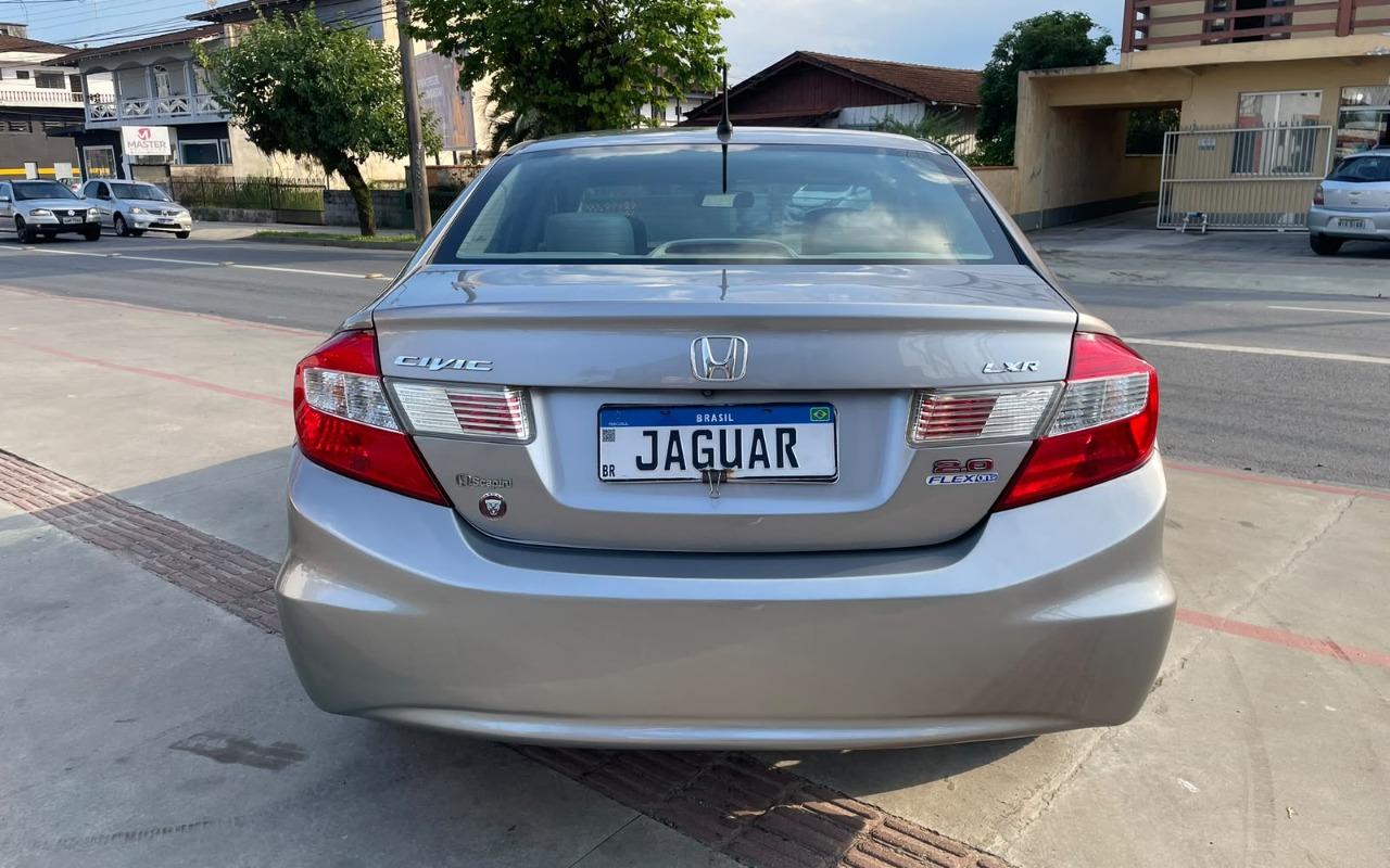 imagem-https://www.socarrao.com.br/sc-vehicle-images-prod/4225255/1790792994395-V2hhdHNBcHAgSW1hZ2UgMjAyNi0wOS0zMCBhdCAxNC4wMC41MCAoMikuanBlZw.jpeg