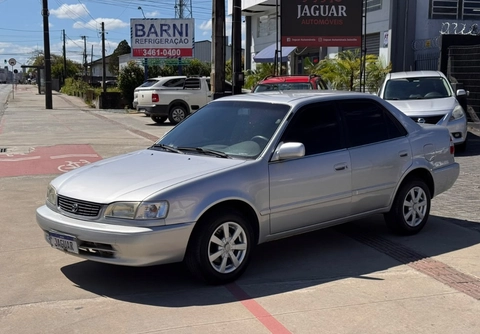 Toyota Corolla 2001 Prata — foto 1 de 3