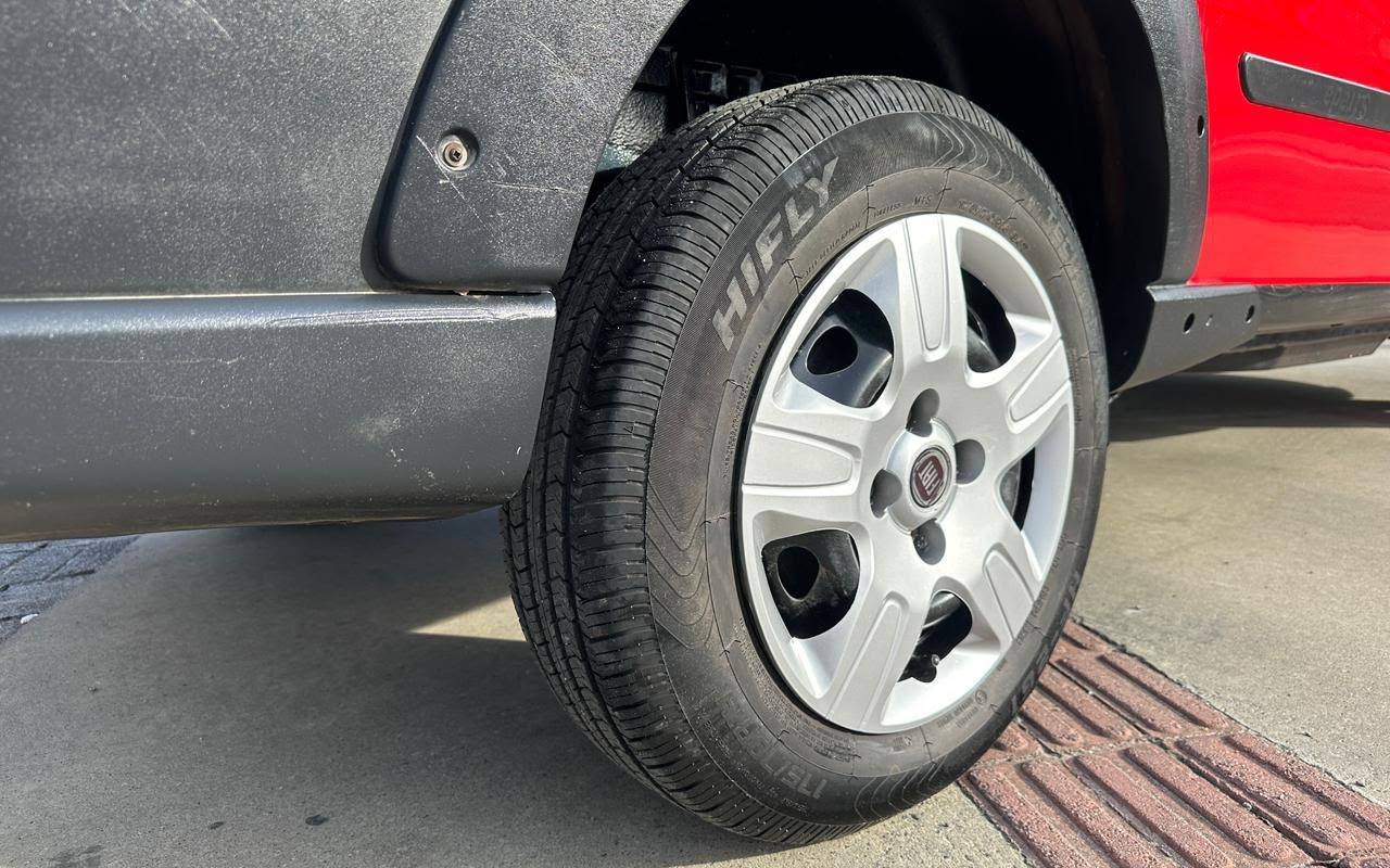imagem-https://www.socarrao.com.br/sc-vehicle-images-prod/4225321/1790793368576-V2hhdHNBcHAgSW1hZ2UgMjAyNi0wOS0zMCBhdCAxMy4wNi41NCAoMykuanBlZw.jpeg