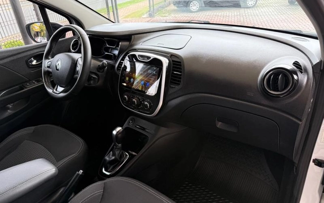 imagem-https://www.socarrao.com.br/sc-vehicle-images-prod/4225614/1790878042825-8530268_13_B_d6aab21b46.jpeg