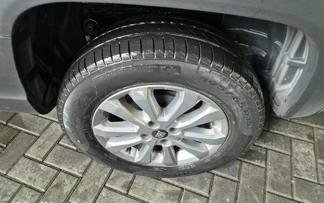 imagem-https://www.socarrao.com.br/sc-vehicle-images-prod/4225935/1790794989283-8530038_5_B_ebb17e52c1.jpeg