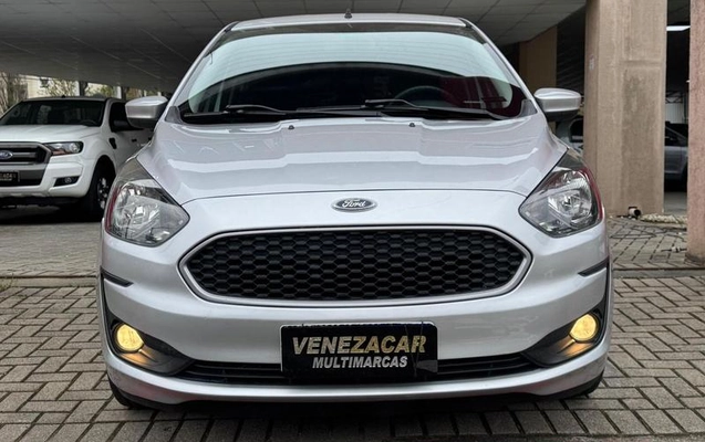 imagem-https://www.socarrao.com.br/sc-vehicle-images-prod/4225950/1790955161763-8529855_17_B_c60103d626.jpeg