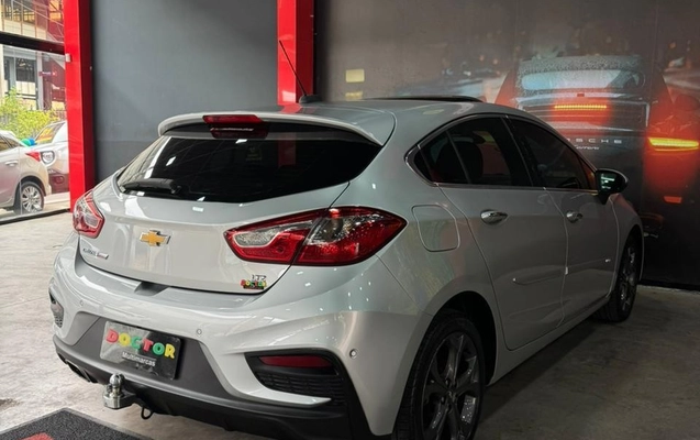 imagem-https://www.socarrao.com.br/sc-vehicle-images-prod/4225981/1790795195161-f03c6c1301157d2c3d777b355e1298c8_big.jpeg