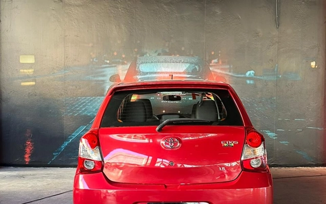 imagem-https://www.socarrao.com.br/sc-vehicle-images-prod/4226015/1790795219005-49a1dabf177da9b65f29ea9af76c95fd_big.jpeg