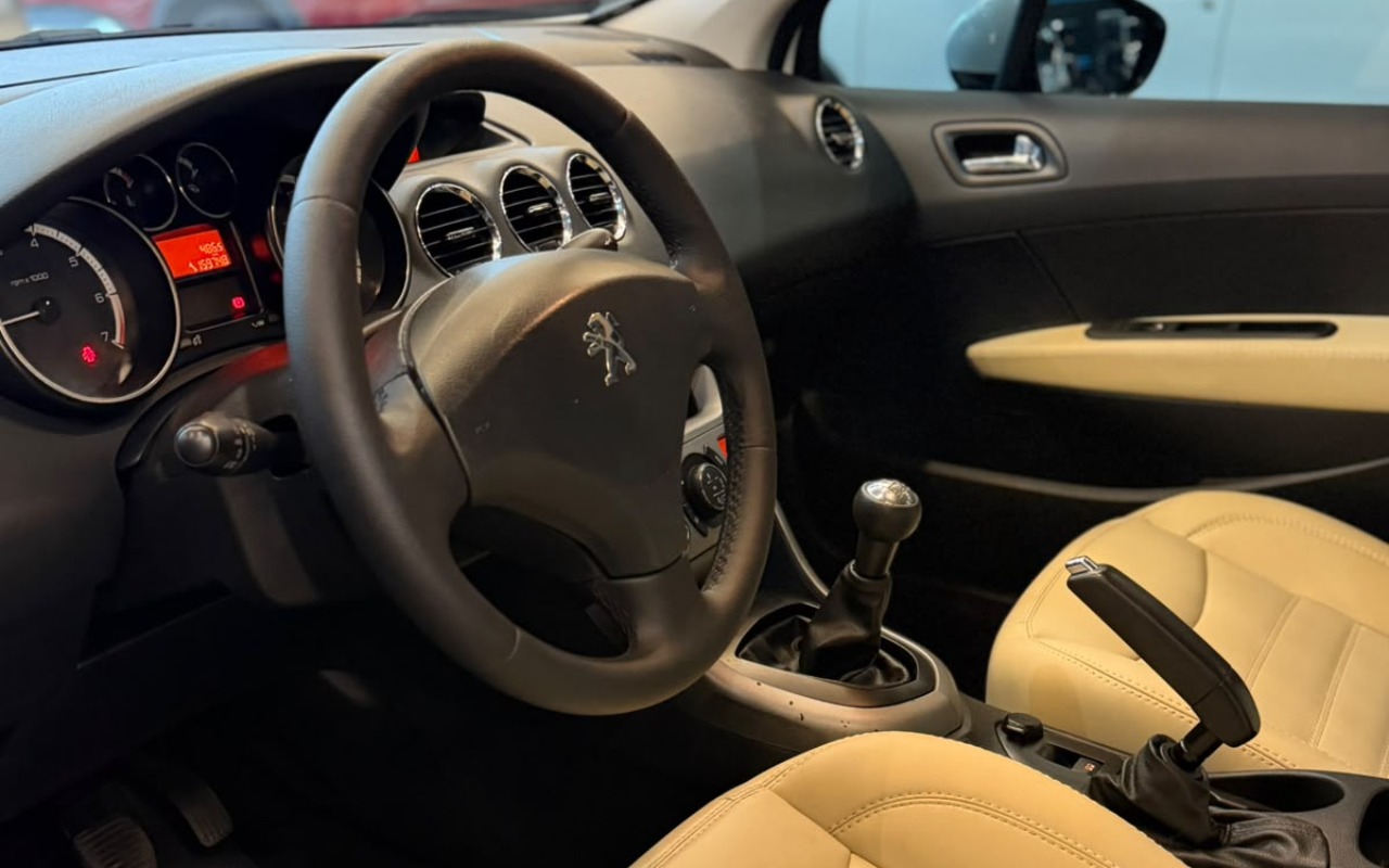 imagem-https://www.socarrao.com.br/sc-vehicle-images-prod/4226097/1790802475101-OC5qcGc.jpg