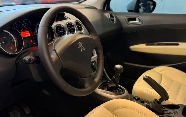 imagem-https://www.socarrao.com.br/sc-vehicle-images-prod/4226097/1790802475101-OC5qcGc.jpg