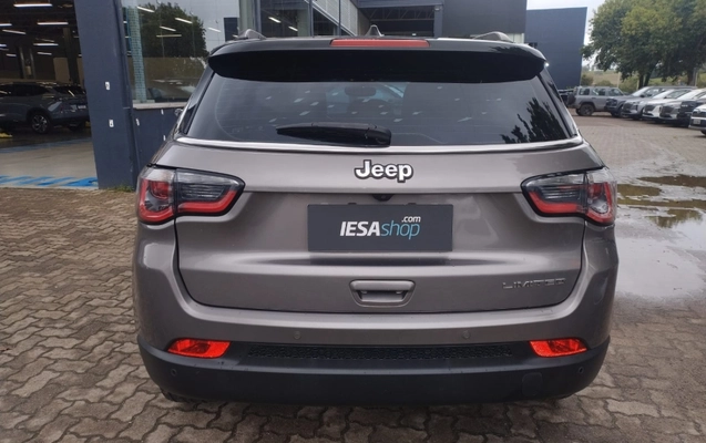 imagem-https://www.socarrao.com.br/sc-vehicle-images-prod/4226209/1790795651396-5G7oT8qP9bzFNaVf5ziIMOpLQeZcfhPp.jpg