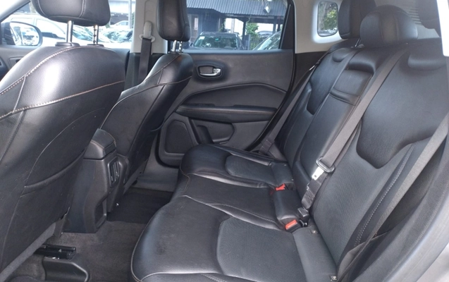 imagem-https://www.socarrao.com.br/sc-vehicle-images-prod/4226209/1790795651400-pmfTgn6KKlmfI6yvRupVe8M90wAX4EwZ.jpg