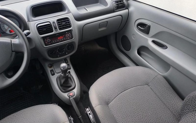 imagem-https://www.socarrao.com.br/sc-vehicle-images-prod/4226292/1790797912959-8530613_5_B_07497c1be6.jpeg