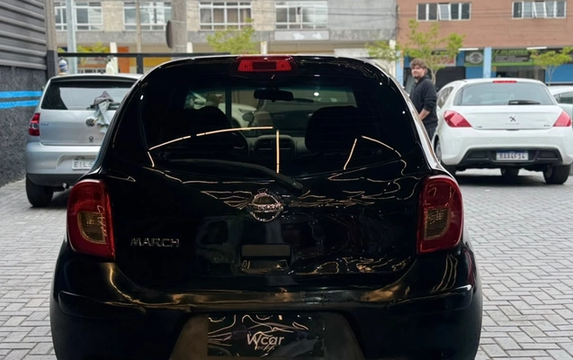 imagem-https://www.socarrao.com.br/sc-vehicle-images-prod/4226322/1790959671546-ZWY0ODc4MTItNzgyNy00MjA1LWE3NjYtZTc3NGE5ODk3NGFlLmpwZWc.jpeg