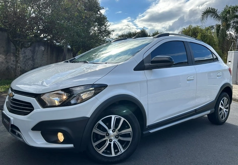 Chevrolet Onix 2018 Branco — foto 1 de 3
