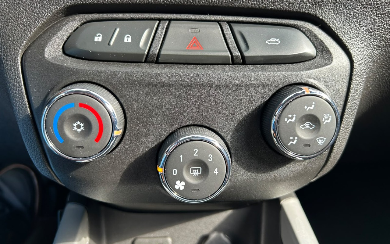 imagem-https://www.socarrao.com.br/sc-vehicle-images-prod/4226357/1790796108076-V2hhdHNBcHAgSW1hZ2UgMjAyNi0wOS0xNSBhdCAxNi4wOC40NiAoMykuanBlZw.jpeg