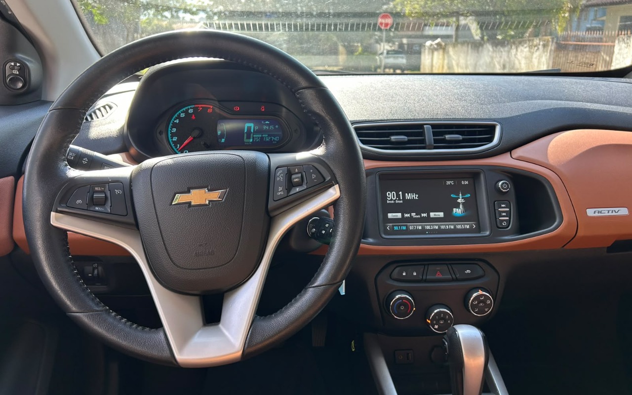 imagem-https://www.socarrao.com.br/sc-vehicle-images-prod/4226357/1790796108284-V2hhdHNBcHAgSW1hZ2UgMjAyNi0wOS0xNSBhdCAxNi4wOC40NCAoNCkuanBlZw.jpeg