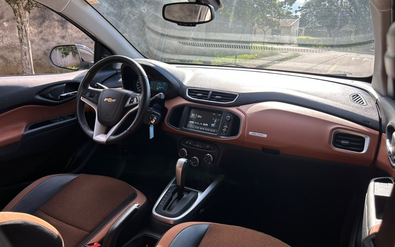 imagem-https://www.socarrao.com.br/sc-vehicle-images-prod/4226357/1790796108598-V2hhdHNBcHAgSW1hZ2UgMjAyNi0wOS0xNSBhdCAxNi4wOC40NSAoMikuanBlZw.jpeg