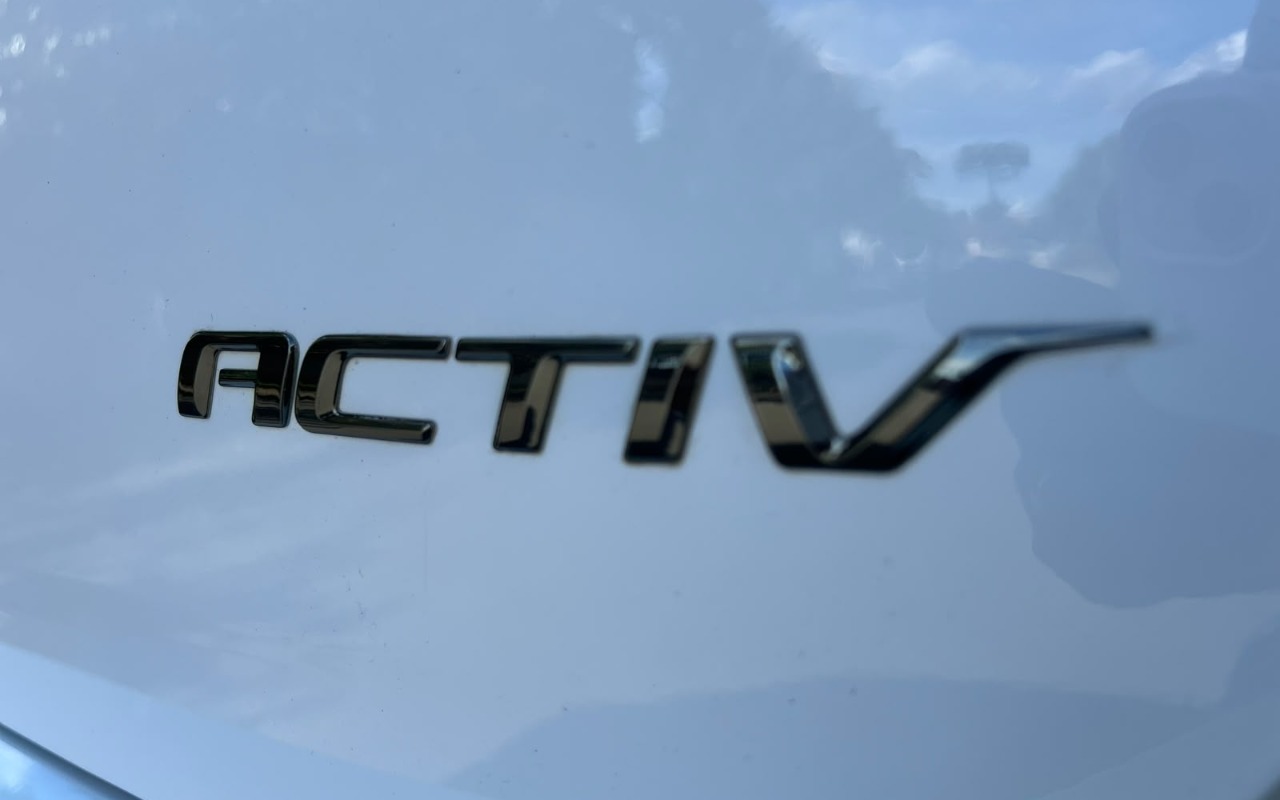 imagem-https://www.socarrao.com.br/sc-vehicle-images-prod/4226357/1790796109552-V2hhdHNBcHAgSW1hZ2UgMjAyNi0wOS0xNSBhdCAxNi4wOC40NyAoMikuanBlZw.jpeg