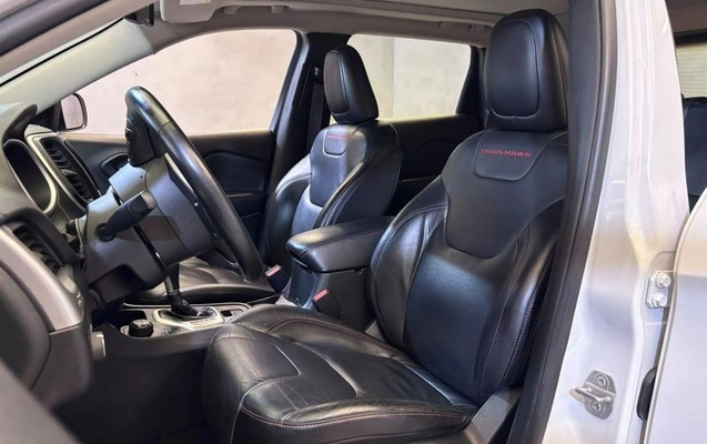 imagem-https://www.socarrao.com.br/sc-vehicle-images-prod/4226574/1790799672727-8104909_4_B_6089cd64df.jpeg