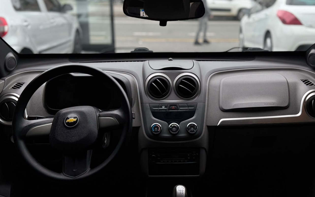 imagem-https://www.socarrao.com.br/sc-vehicle-images-prod/4226646/1790959521009-YWRmMjQyM2UtYWIzMC00M2FiLWJiNTItZWNmODU0NGY0MjJjLmpwZWc.jpeg