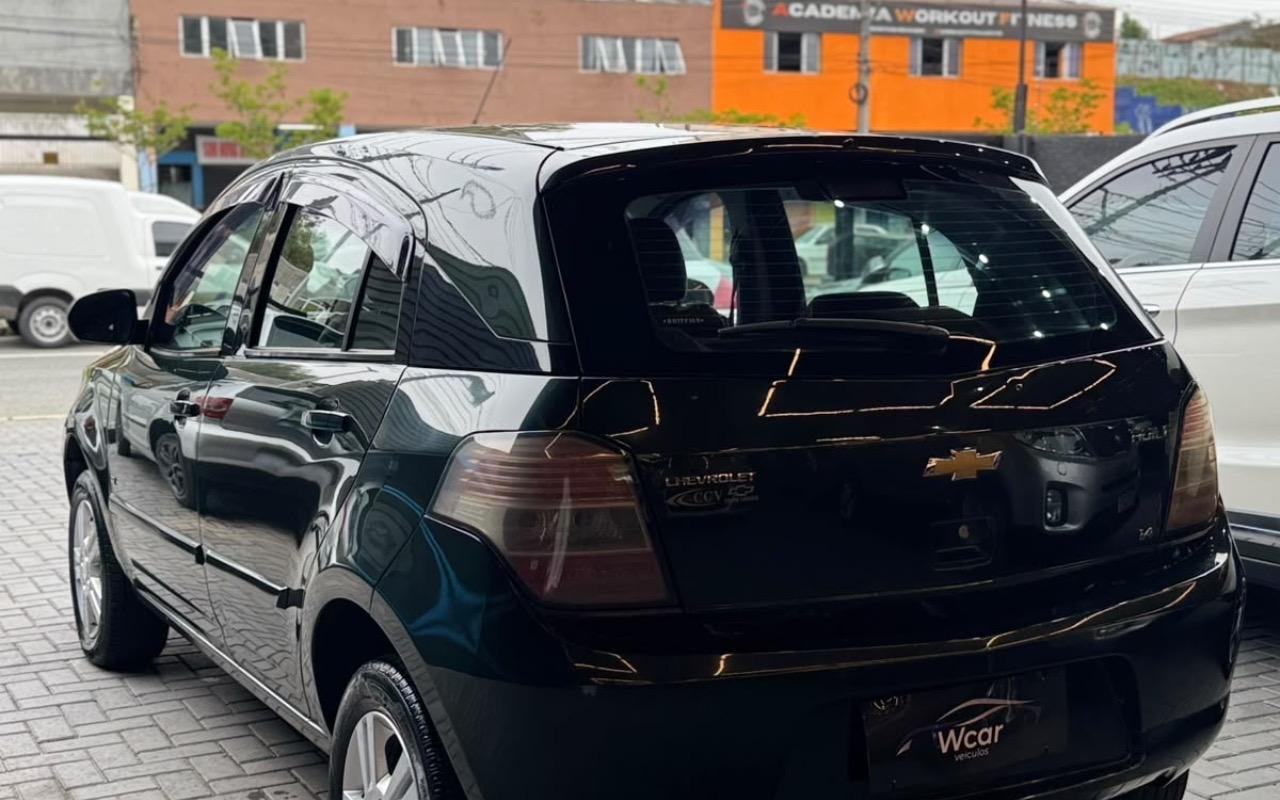 imagem-https://www.socarrao.com.br/sc-vehicle-images-prod/4226646/1790959521623-Mzk5NmVkNzItMWIzNy00ZDU5LTg0NTctOWY2MDViMDVjNjlhLmpwZWc.jpeg