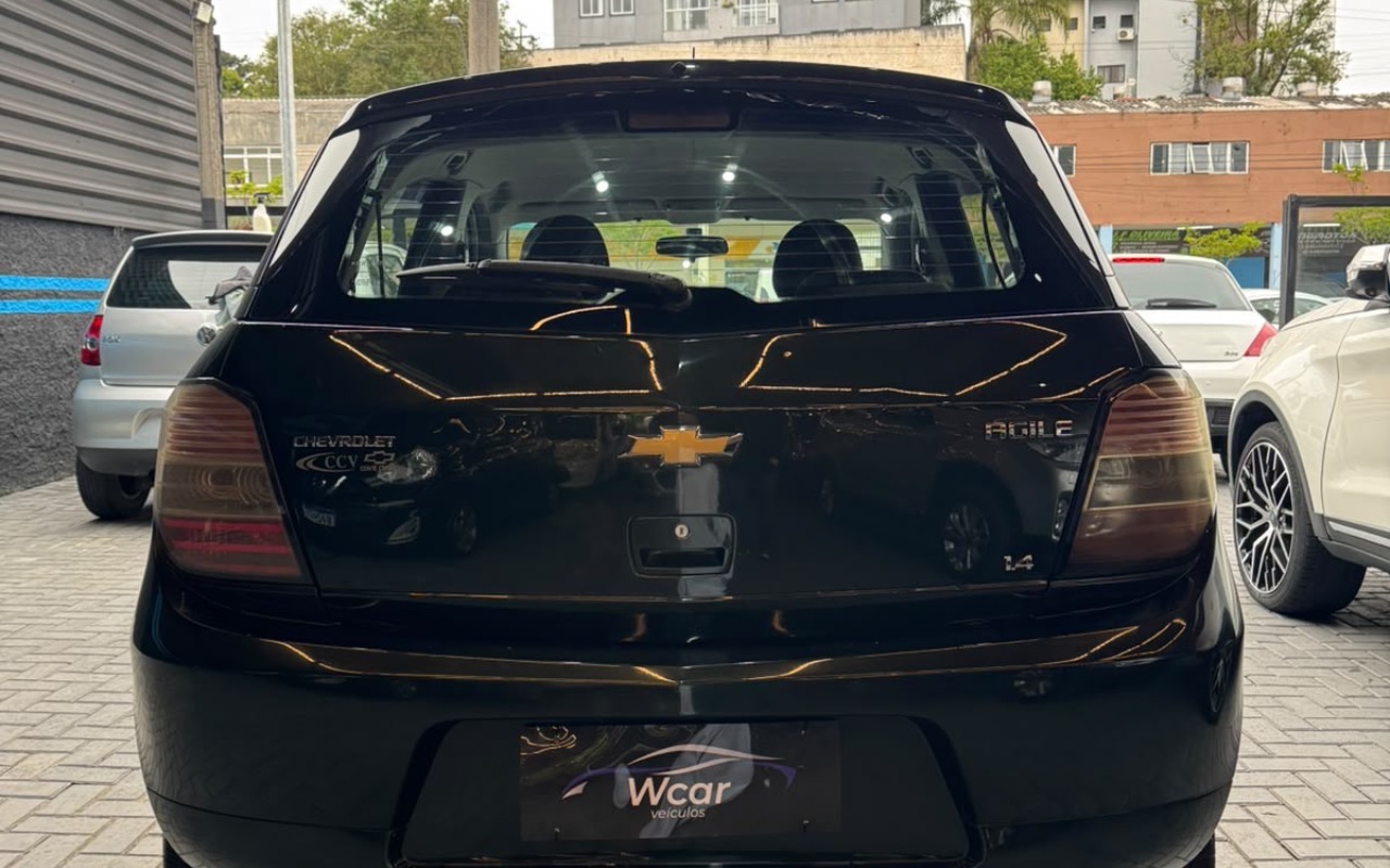 imagem-https://www.socarrao.com.br/sc-vehicle-images-prod/4226646/1790959522075-ZmJlZDkzODAtMDVmOC00ODhhLTg2NGYtY2RhYTIwM2Q3NzVhLmpwZWc.jpeg