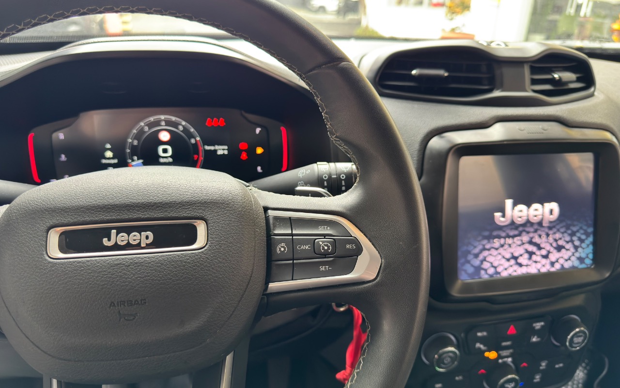 imagem-https://www.socarrao.com.br/sc-vehicle-images-prod/4226880/1790797413203-ZTMyNzVmYTMtNmQwZC00ZmZkLTk2ODAtNTM0MDMwMjkwNGI4LmpwZWc.jpeg