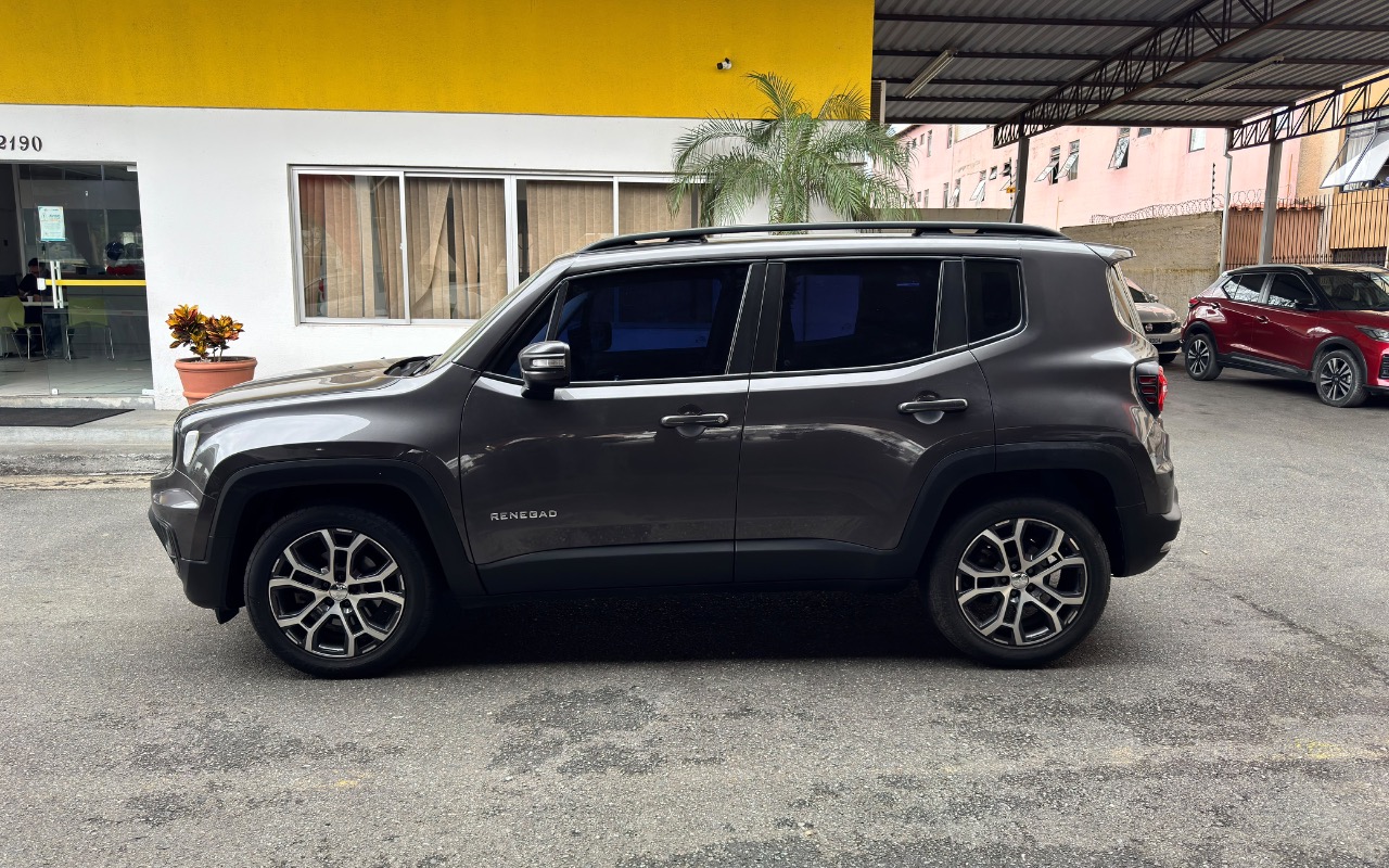 imagem-https://www.socarrao.com.br/sc-vehicle-images-prod/4226880/1790797413263-OTJlYjRiZjUtMGEyNy00ZGFkLTkxNzktYjZmY2Y5N2Q5ZTYxLmpwZWc.jpeg