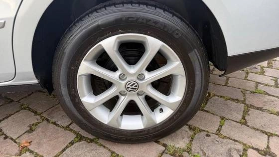 imagem-https://www.socarrao.com.br/sc-vehicle-images-prod/4226893/1790797429199-volkswagen-voyage-1.6-mi-comfortline-8v-flex-4p-manual-wmimagem16504490885.jpg