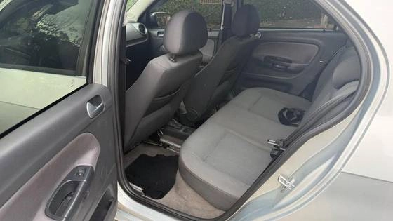 imagem-https://www.socarrao.com.br/sc-vehicle-images-prod/4226893/1790797429202-volkswagen-voyage-1.6-mi-comfortline-8v-flex-4p-manual-wmimagem16504589311.jpg