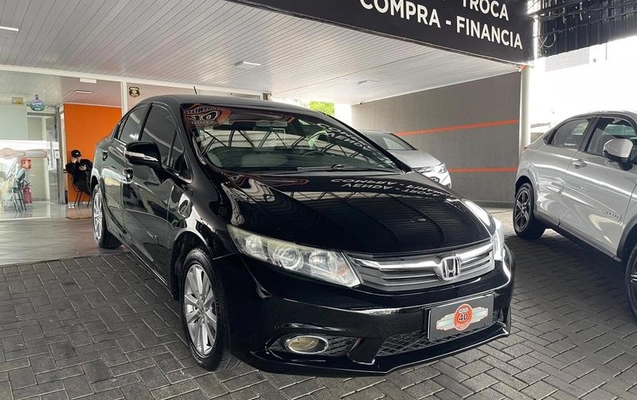 imagem-https://www.socarrao.com.br/sc-vehicle-images-prod/4227124/1790798301075-8525895_15_B_b78c2f03fe.jpeg