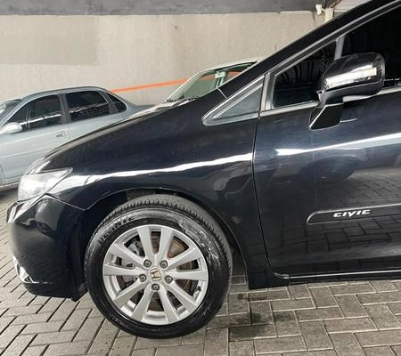 imagem-https://www.socarrao.com.br/sc-vehicle-images-prod/4227124/1790798301086-8525895_0_B_2e002c62be.jpeg
