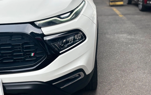 imagem-https://www.socarrao.com.br/sc-vehicle-images-prod/4227129/1790798226561-ZjBhNWFhZmItODcxZS00NzA3LWE1NGUtNjQyYzgwMDdhNWIwLmpwZWc.jpeg