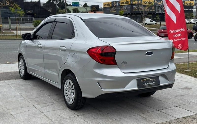 imagem-https://www.socarrao.com.br/sc-vehicle-images-prod/4227227/1790798560663-8490529_4_B_a023eef93a.jpeg