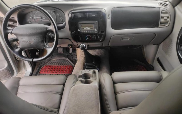 imagem-https://www.socarrao.com.br/sc-vehicle-images-prod/4227450/1790799792936-8405374_12_B_c80ff62d9f.jpeg