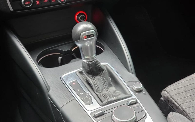 imagem-https://www.socarrao.com.br/sc-vehicle-images-prod/4227456/1792587908939-8531077_14_B_78d27566ae.jpeg