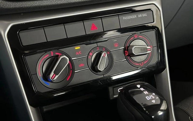 imagem-https://www.socarrao.com.br/sc-vehicle-images-prod/4227458/1791921751554-7661896_14_B_9b06aa7bd8.jpeg
