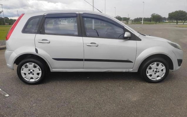imagem-https://www.socarrao.com.br/sc-vehicle-images-prod/4227636/1790799770485-8502096_7_B_6be1568813.jpeg