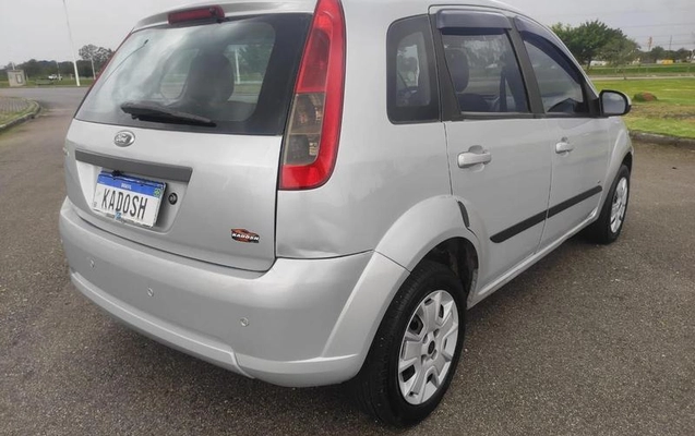 imagem-https://www.socarrao.com.br/sc-vehicle-images-prod/4227636/1790799770490-8502096_2_B_3f76d8ee96.jpeg
