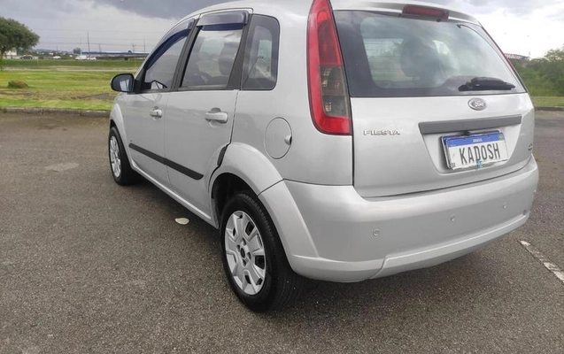 imagem-https://www.socarrao.com.br/sc-vehicle-images-prod/4227636/1790799770496-8502096_7_B_6330b9edc1.jpeg