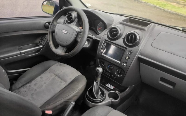 imagem-https://www.socarrao.com.br/sc-vehicle-images-prod/4227636/1790799770505-8502096_12_B_e29df892ff.jpeg