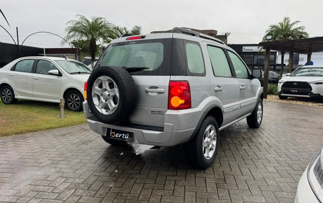 imagem-https://www.socarrao.com.br/sc-vehicle-images-prod/4227768/1790799913867-5fc559a0-d91d-4518-8340-4e1a3a4c003b.jpg