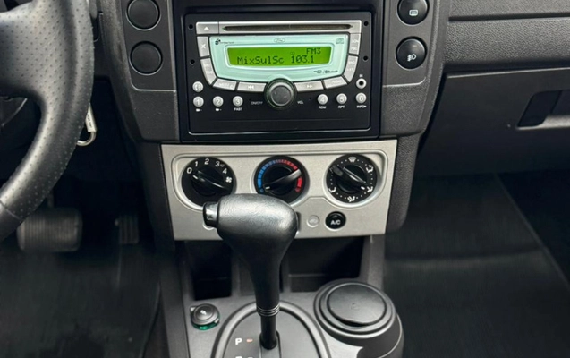 imagem-https://www.socarrao.com.br/sc-vehicle-images-prod/4227768/1790799913893-2b2f2e75-d66e-4286-aa59-04c0eafe90d1.jpg