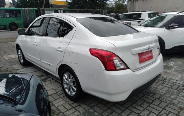 imagem-https://www.socarrao.com.br/sc-vehicle-images-prod/4227774/1790799916621-8531216_3_B_e81f78d465.jpeg
