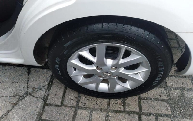imagem-https://www.socarrao.com.br/sc-vehicle-images-prod/4227774/1790799916623-8531216_6_B_9780050450.jpeg