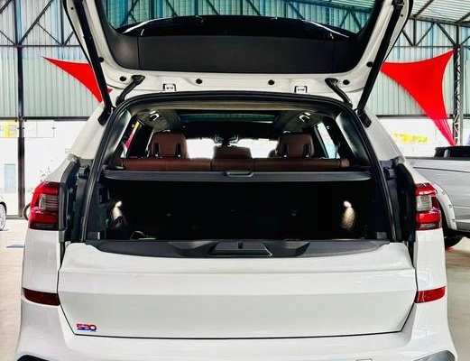 imagem-https://www.socarrao.com.br/sc-vehicle-images-prod/4227902/1790806857537-8530858_1_B_7b4f69d665.jpeg